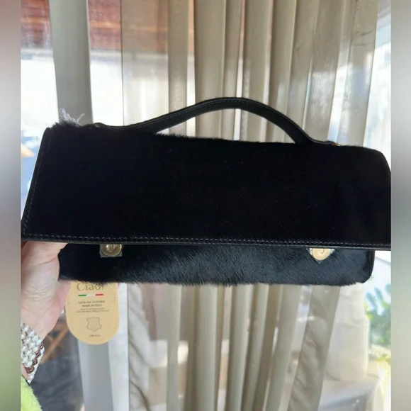 🇮🇹 Viola Castellani black calf hair clutch/crossbody. Made In Italy. NWT - Picture 2 of 6